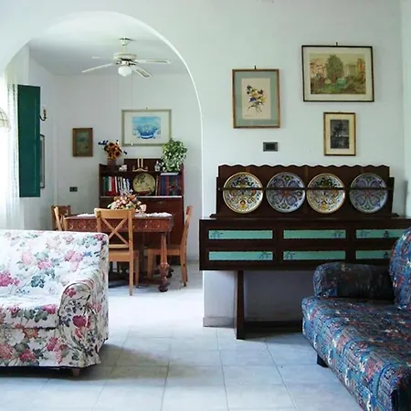 La Tenuta Jucci Holiday home *